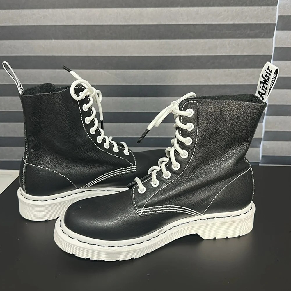 DR MARTENS 1460 PASCAL BW BOOTS - Picture 10 of 16